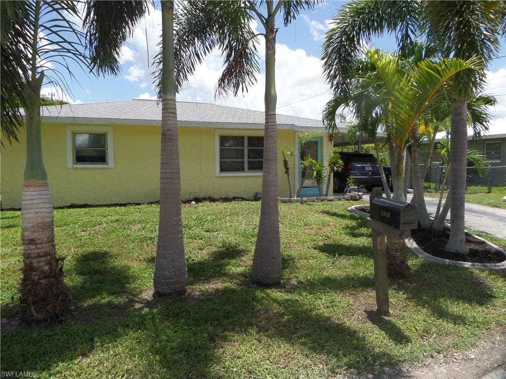 3960 Northside CIR NORTH FORT MYERS, FL 33903