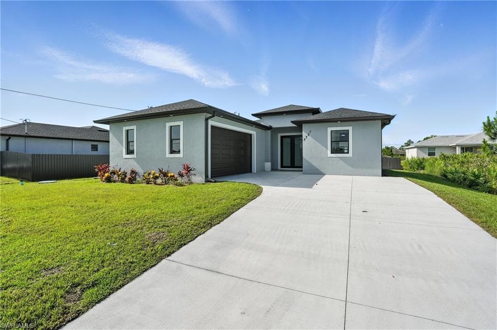 3727 12th ST W LEHIGH ACRES, FL 33971