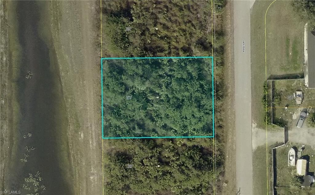 792 Ashley RD LEHIGH ACRES, FL 33974