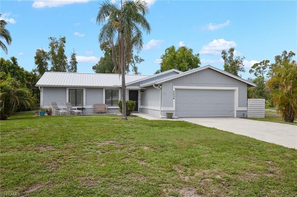 8436 Cypress DR N FORT MYERS, FL 33967