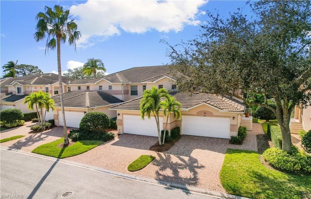 3311 Coconut Island DR 202 ESTERO, FL 34134