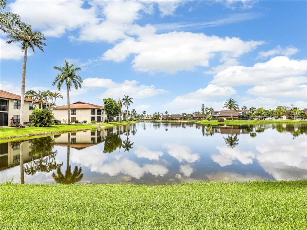 4240 Chantelle DR B105 NAPLES, FL 34112