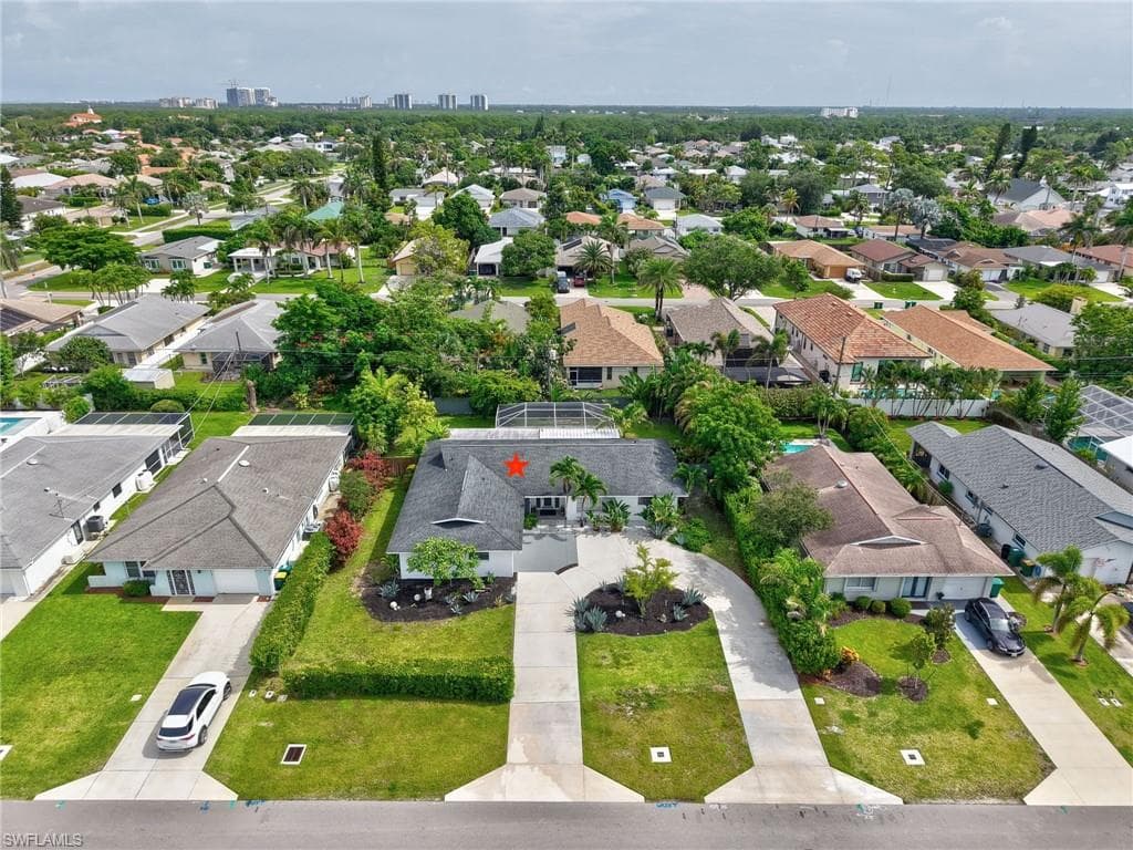 717 105th AVE N NAPLES, FL 34108