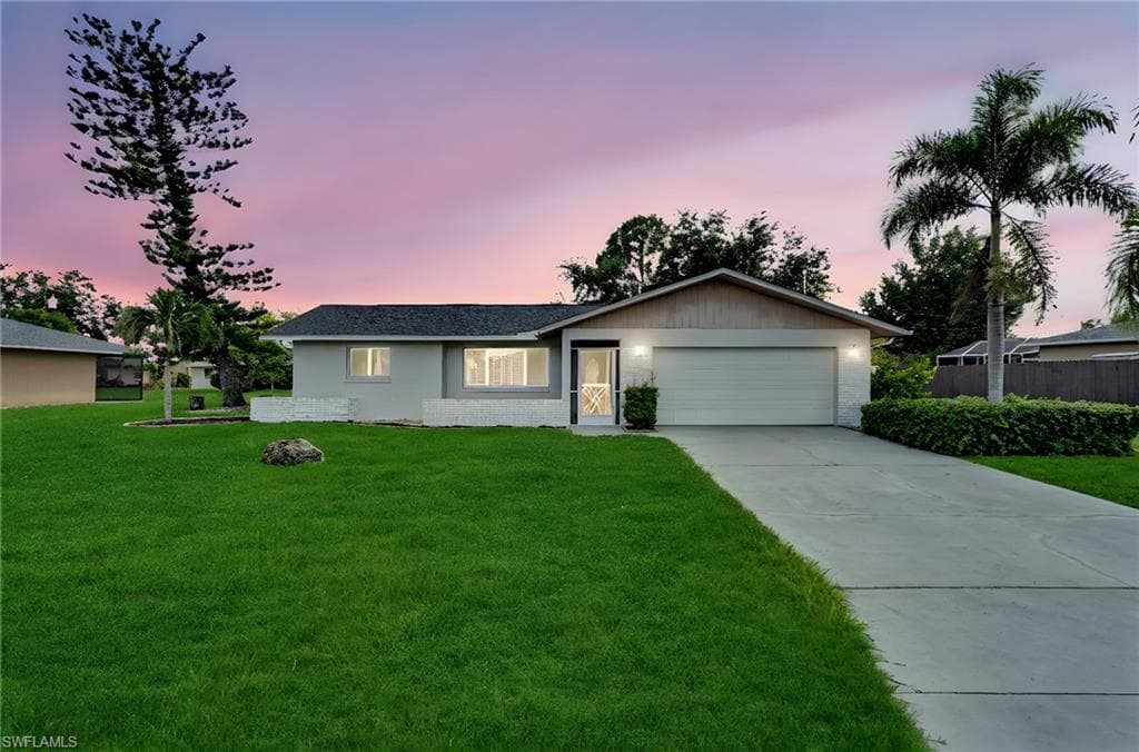 908 SE 16th ST CAPE CORAL, FL 33990