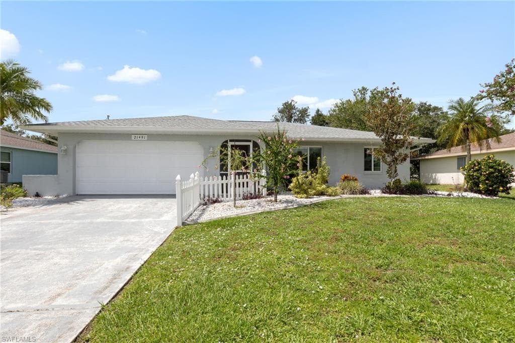 21491 Landis AVE PORT CHARLOTTE, FL 33954