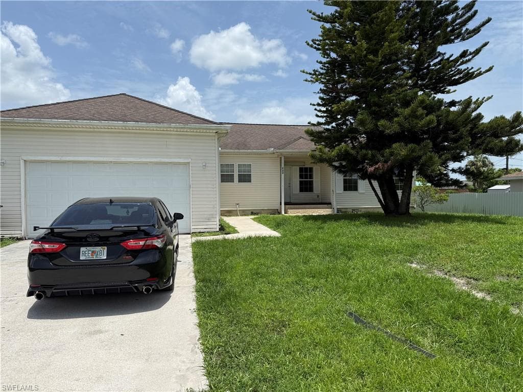 220 Connecticut RD LEHIGH ACRES, FL 33936