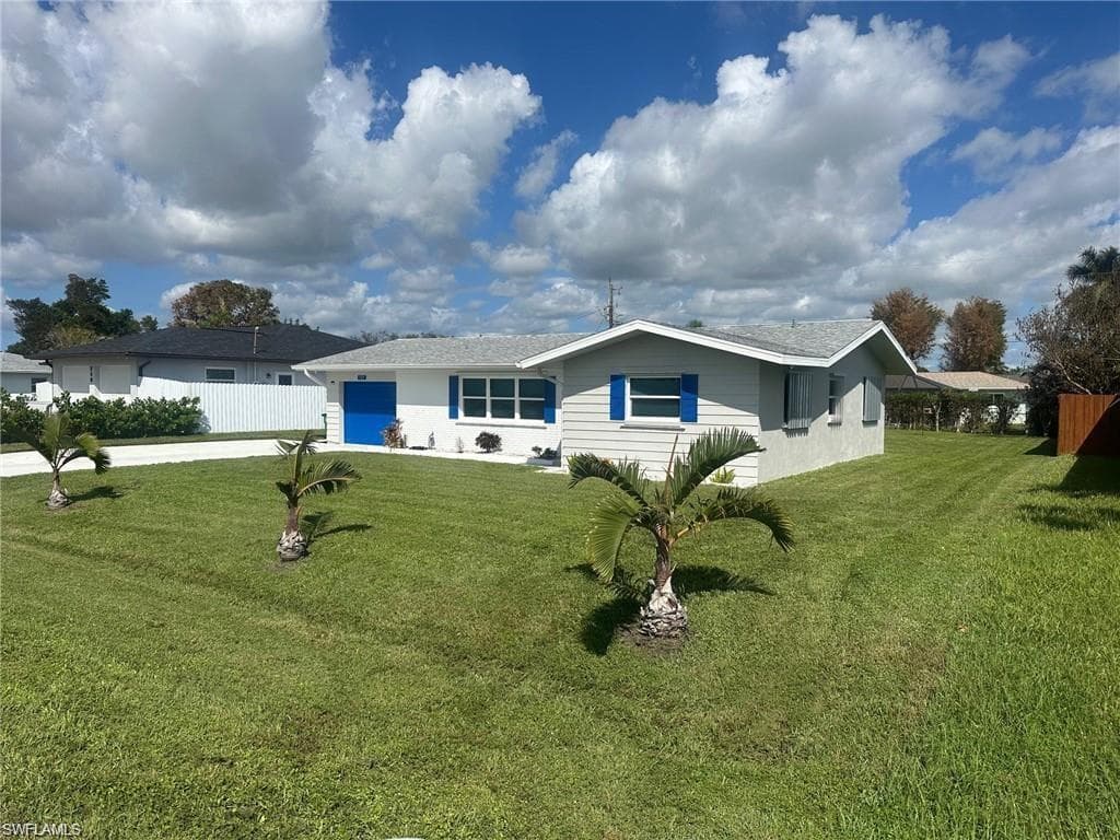 723 Sabur CT CAPE CORAL, FL 33904