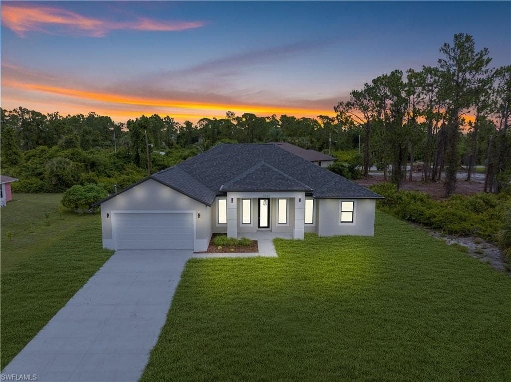 1061 SUNRISE BLVD LEHIGH ACRES, FL 33974