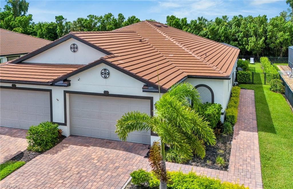 1163 S Town And River DR FORT MYERS, FL 33919