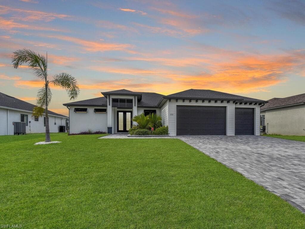 212 SW 29th AVE CAPE CORAL, FL 33991