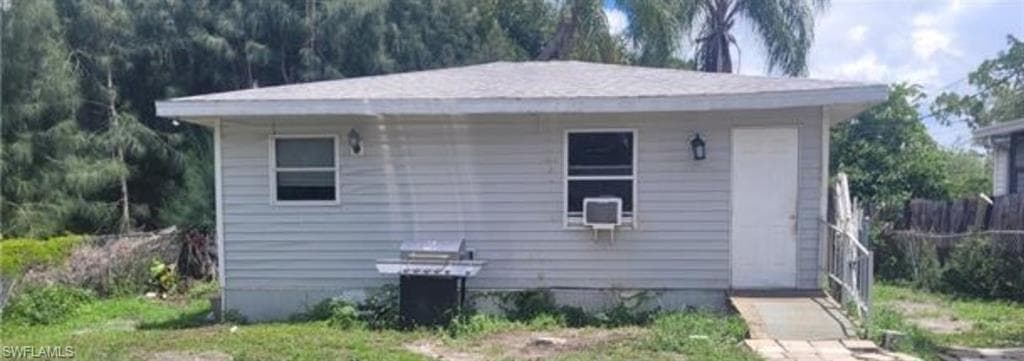 410 Santa Barbara ST NORTH FORT MYERS, FL 33903
