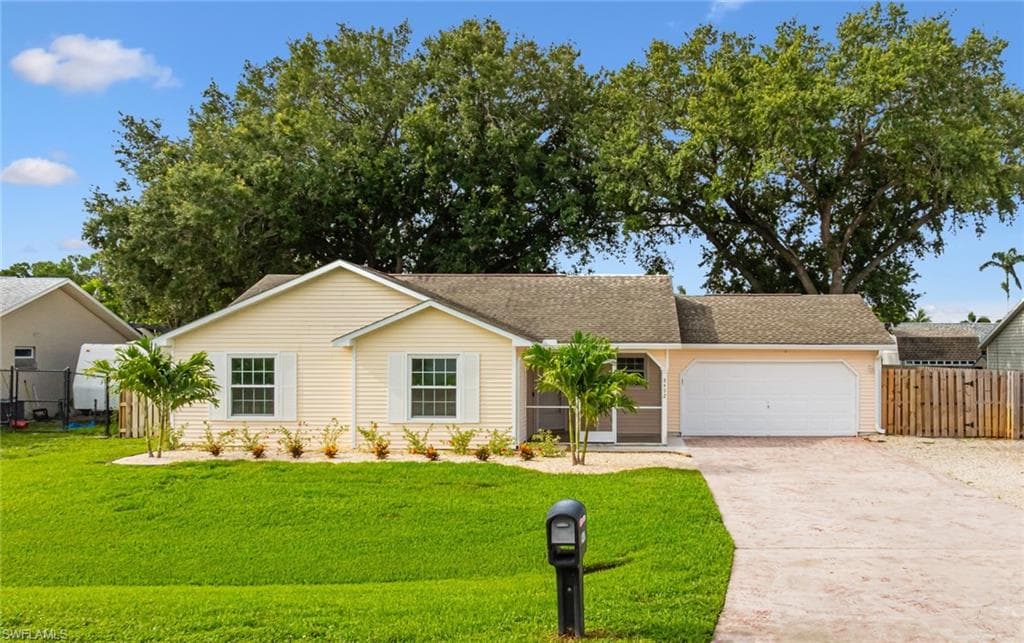 8492 Coral DR FORT MYERS, FL 33967