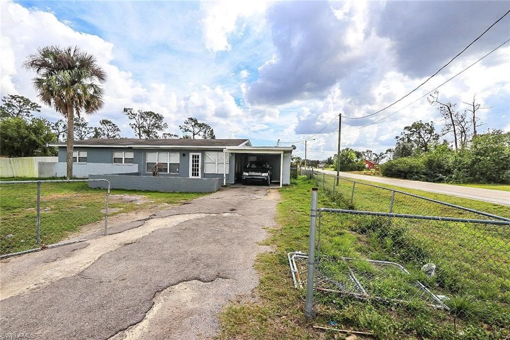106 Leeland Heights BLVD W A LEHIGH ACRES, FL 33936