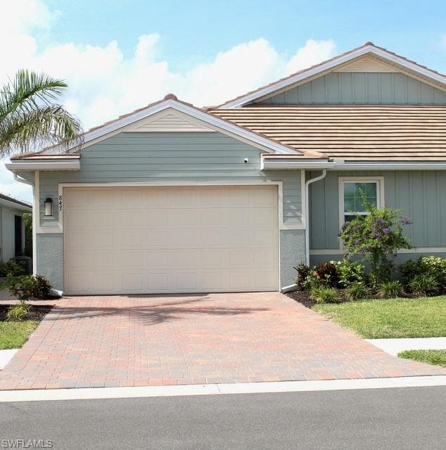 847 Enbrook LOOP NAPLES, FL 34114