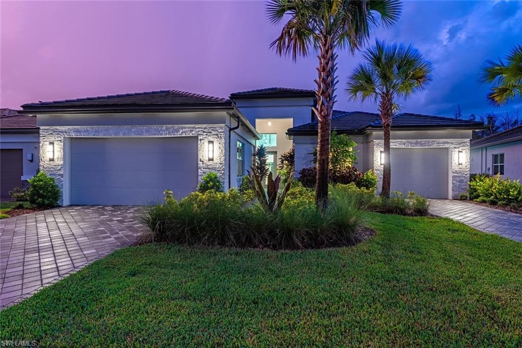 12049 Azalea WAY NAPLES, FL 34120
