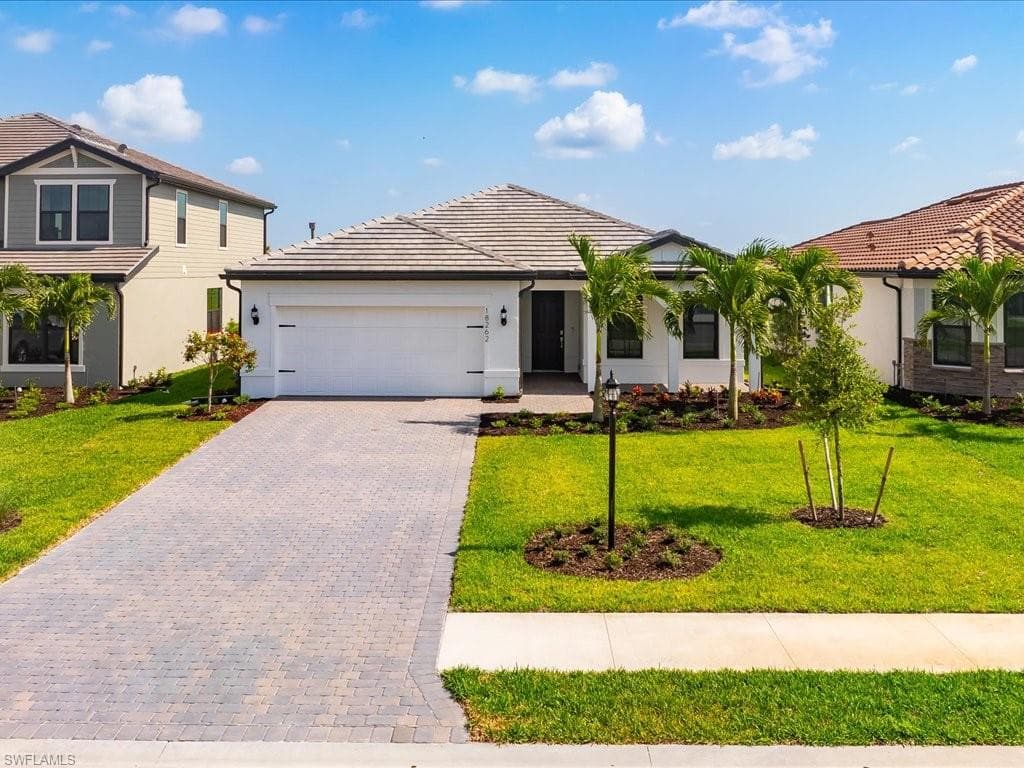18262 Parksville DR ESTERO, FL 33928