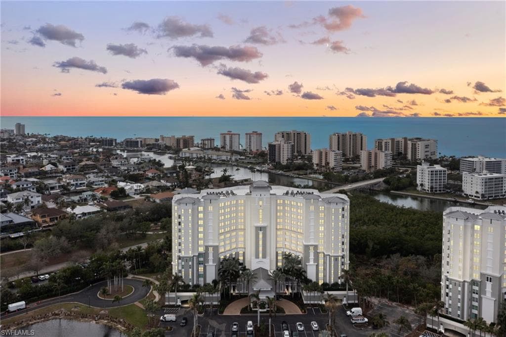 300 Dunes BLVD 404 NAPLES, FL 34110