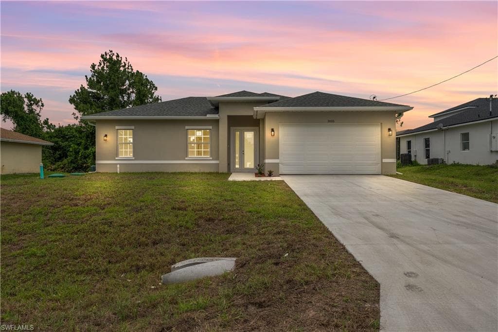 3005 8th ST W LEHIGH ACRES, FL 33971