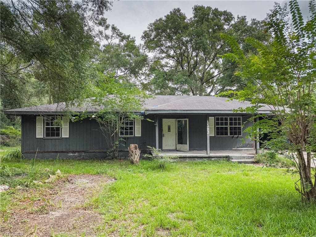 1103 1 ST CHIEFLAND, FL 32626