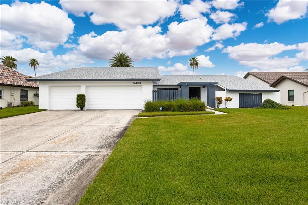 5453 Beaujolais LN FORT MYERS, FL 33919