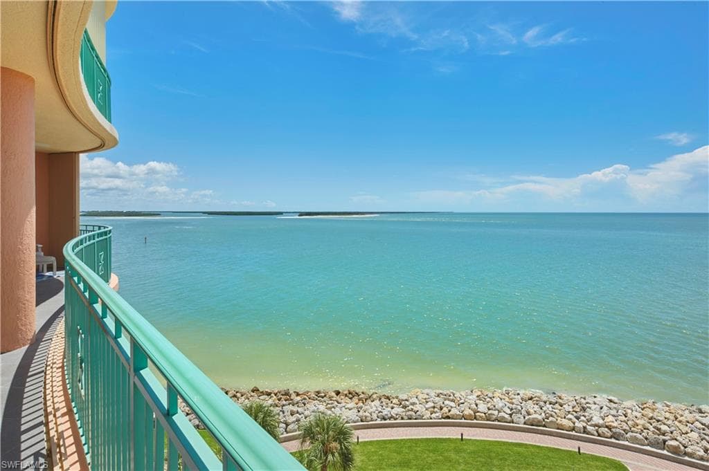 970 Cape Marco DR 605 MARCO ISLAND, FL 34145