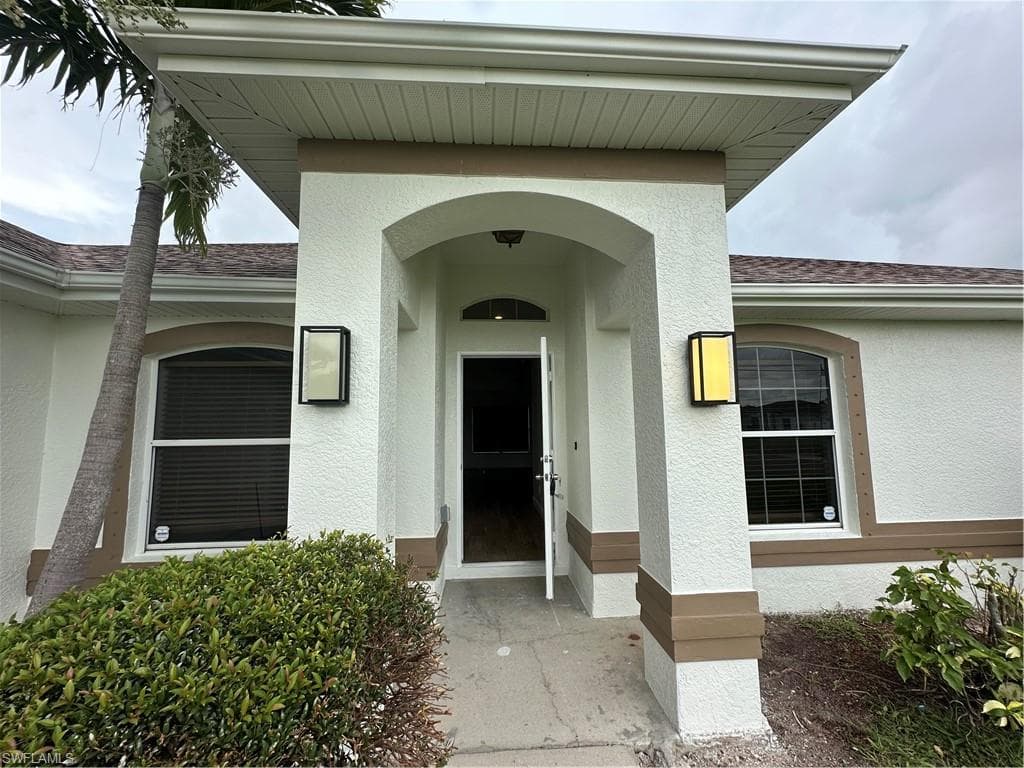 1300 SW 22nd AVE CAPE CORAL, FL 33991