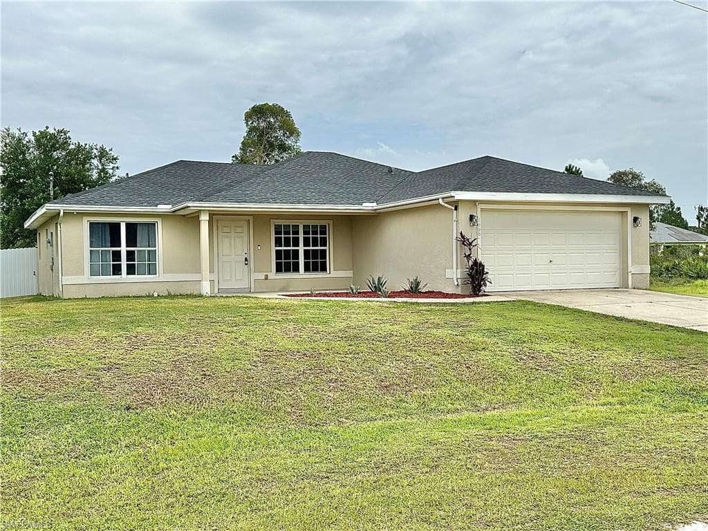 3000 31st ST W LEHIGH ACRES, FL 33971