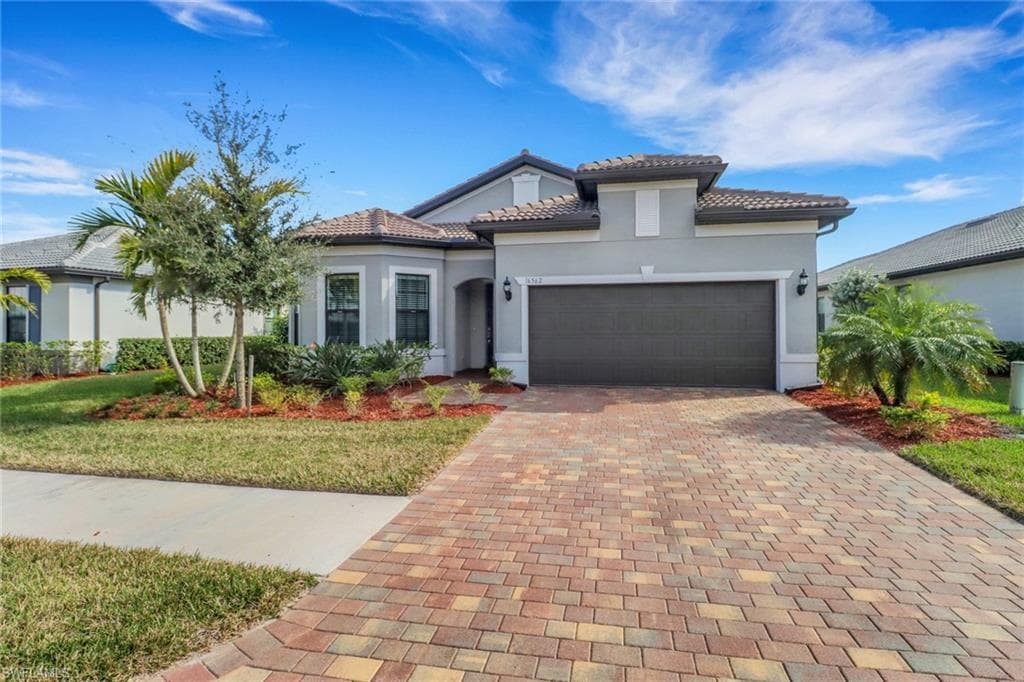 16562 Windsor WAY ALVA, FL 33920