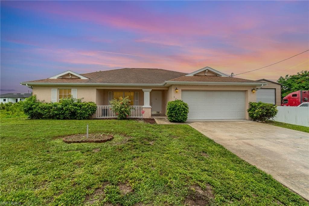 3213 22nd ST SW LEHIGH ACRES, FL 33976