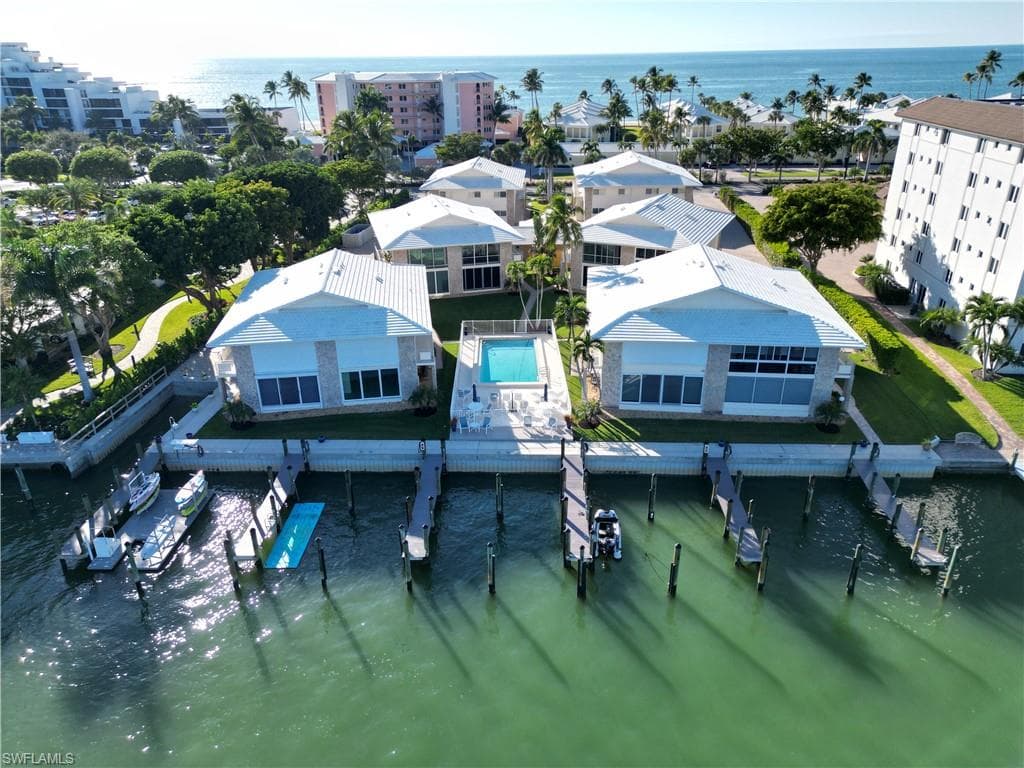 2500 Gulf Shore BLVD N N4 NAPLES, FL 34103