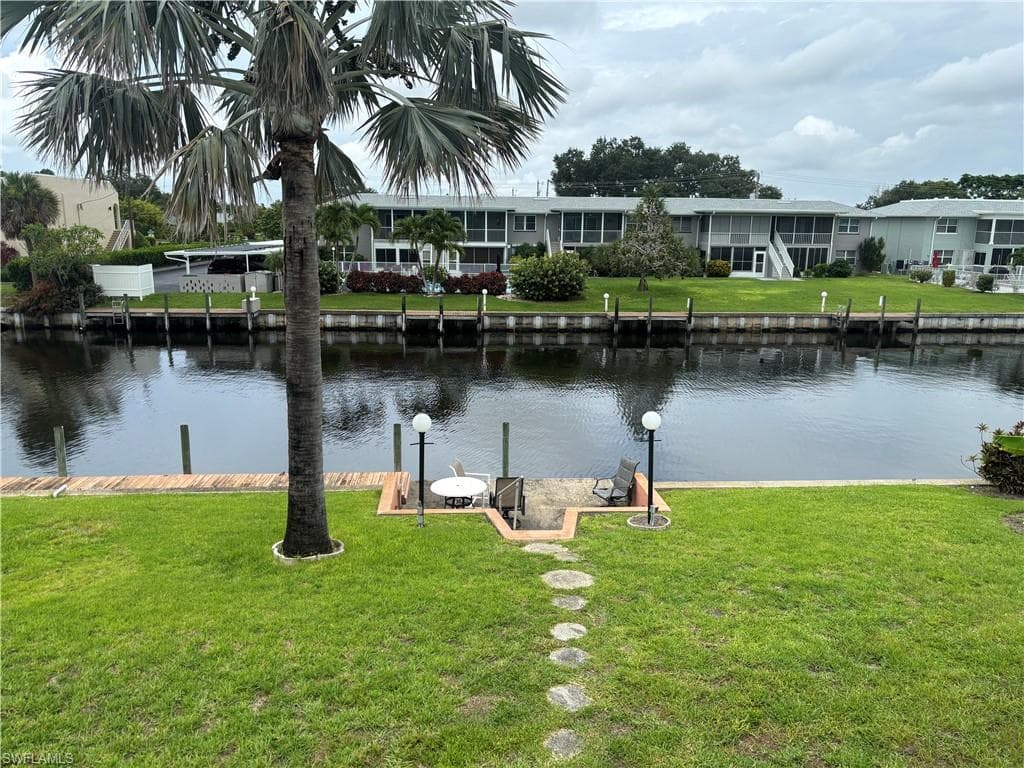 879 SE 46th LN 8 CAPE CORAL, FL 33904