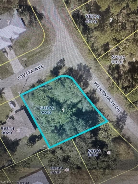 735 Wentworth DR LEHIGH ACRES, FL 33972
