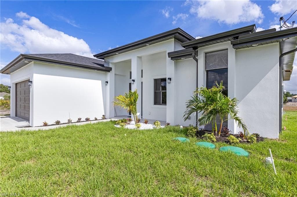 1316 Scott AVE LEHIGH ACRES, FL 33972