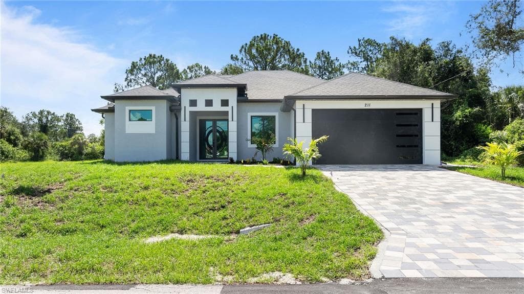 211 Thornton AVE S LEHIGH ACRES, FL 33974