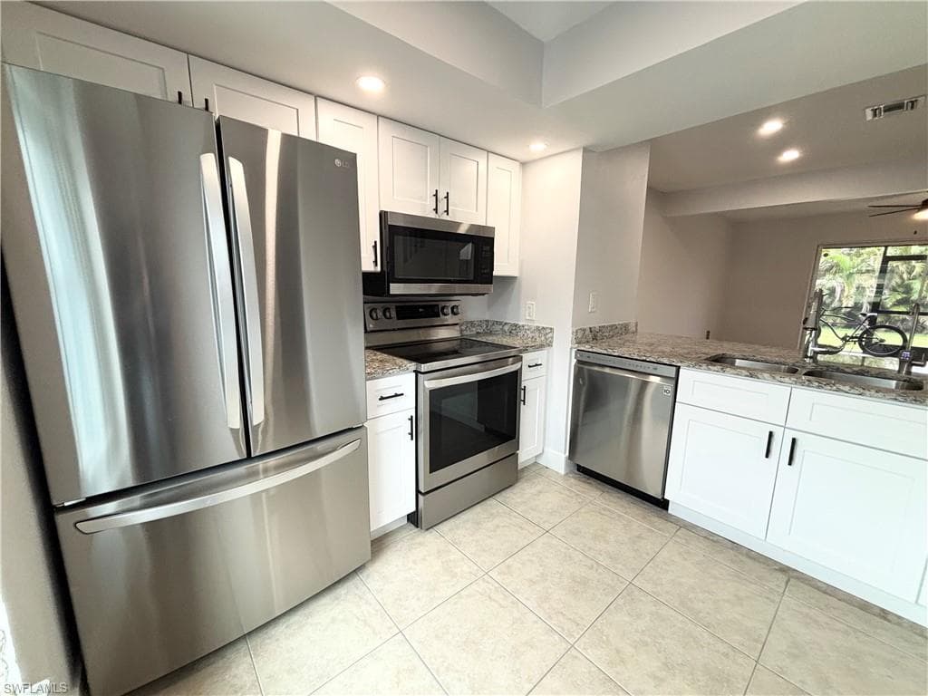 4520 SW 8th PL 7 CAPE CORAL, FL 33914