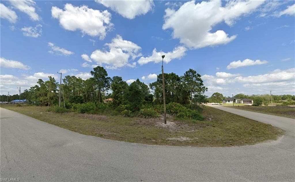 745 Andover AVE S LEHIGH ACRES, FL 33974