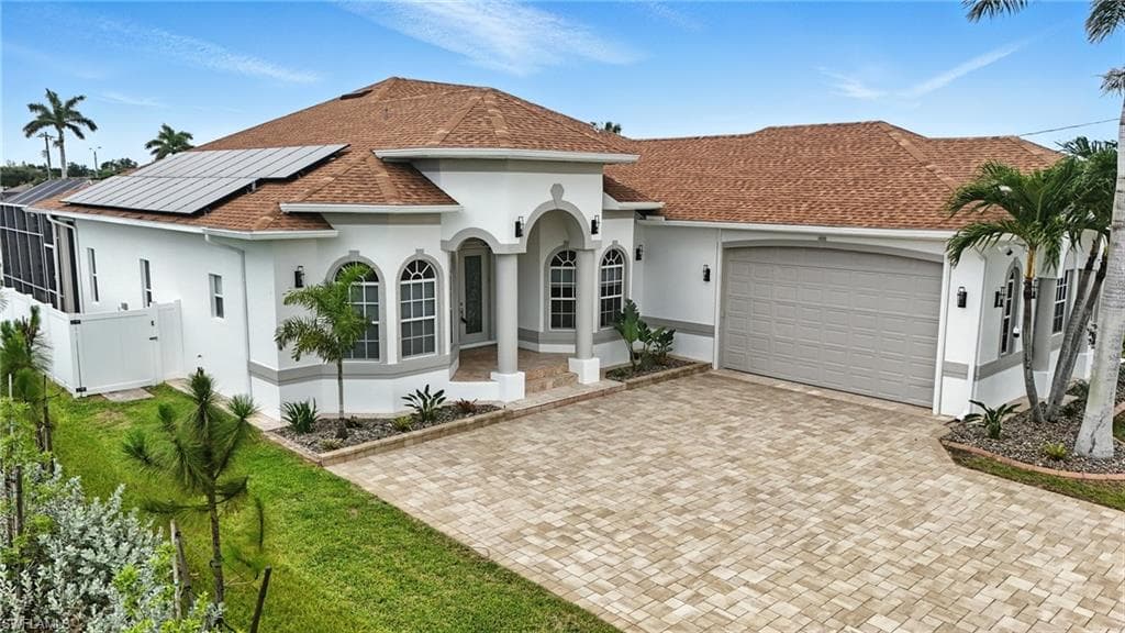 113 SE 28th TER CAPE CORAL, FL 33904