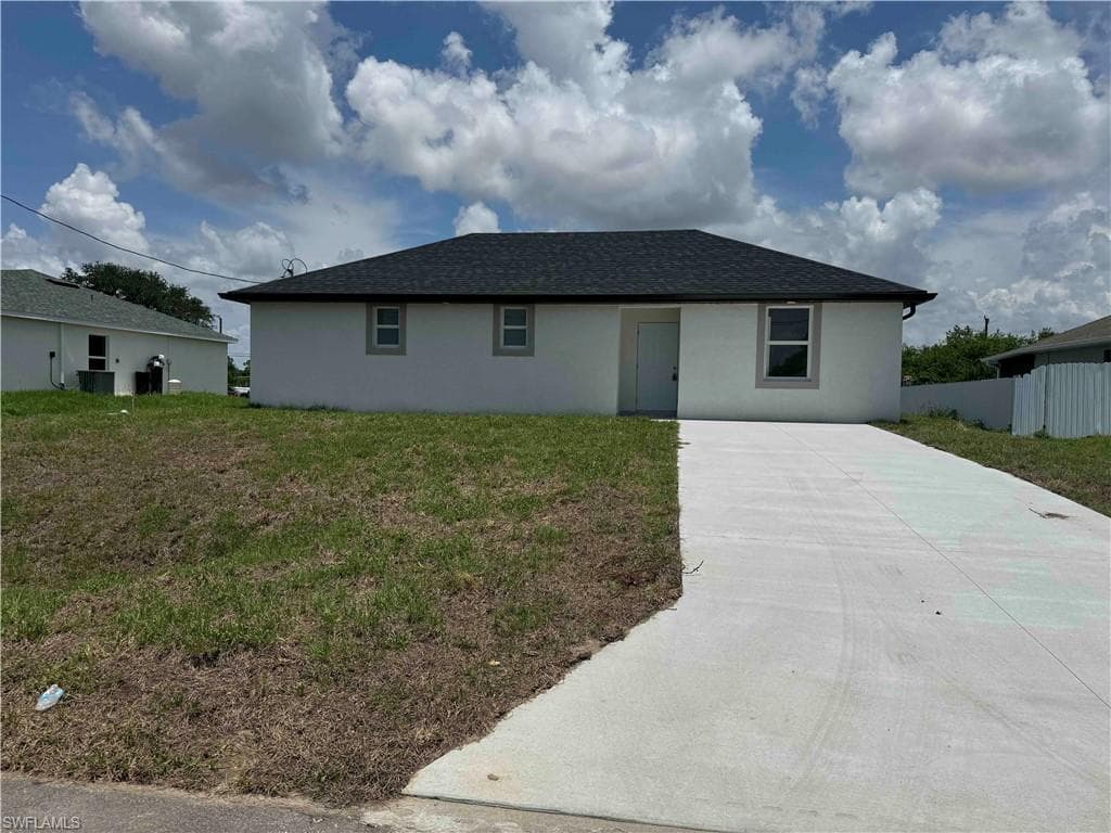 2616 10th ST SW LEHIGH ACRES, FL 33976