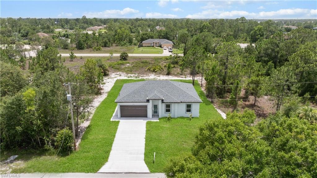 858 Portland ST E LEHIGH ACRES, FL 33974
