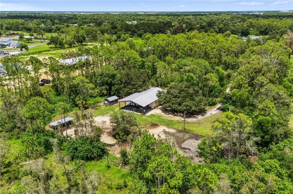 19591 Honey Bear LN NORTH FORT MYERS, FL 33917