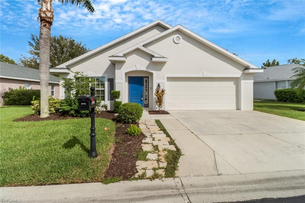 8794 Fawn Ridge DR FORT MYERS, FL 33912