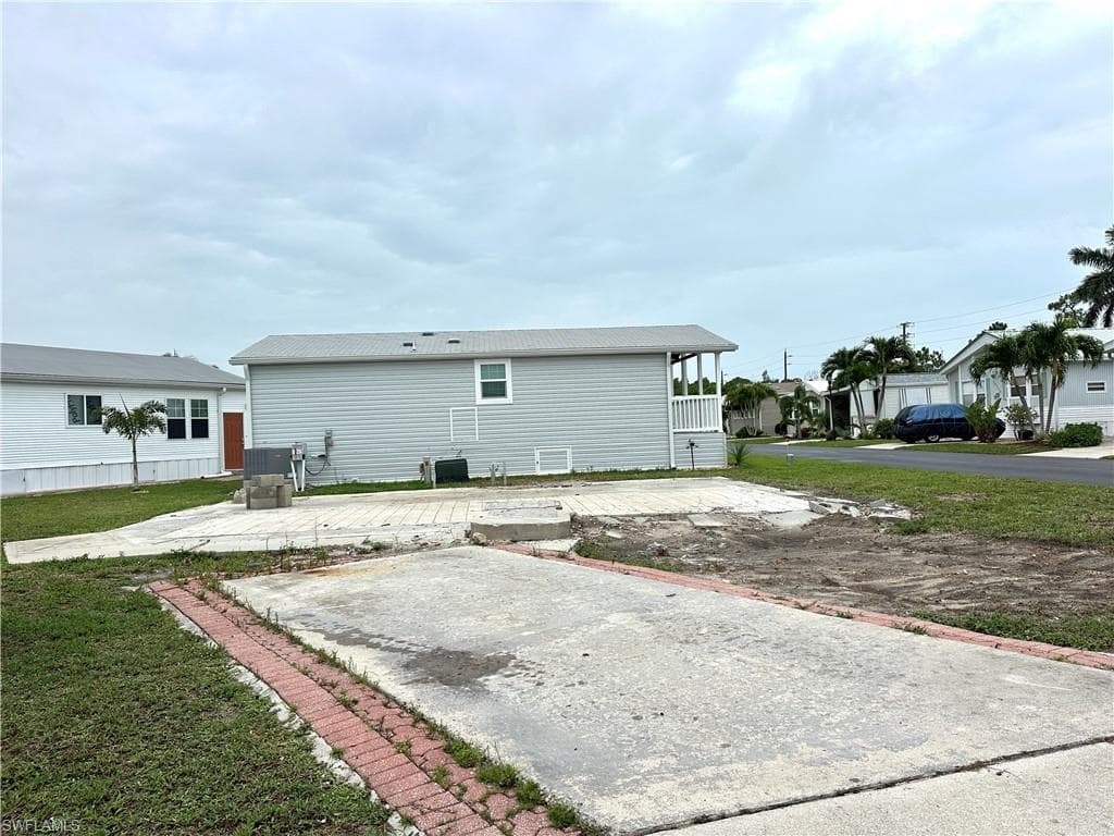 4761 Lafayette LN W ESTERO, FL 33928