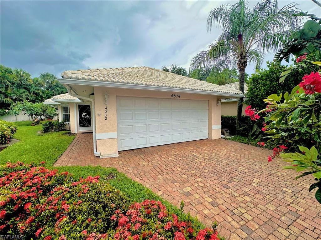 4878 Europa DR NAPLES, FL 34105