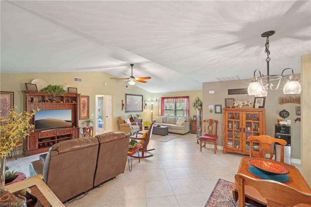 538 SE 32nd TER CAPE CORAL, FL 33904