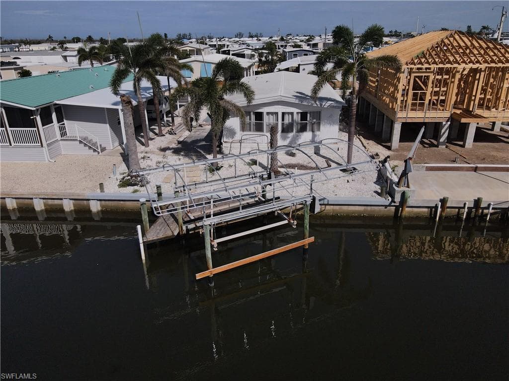 2930 Binnacle LN ST. JAMES CITY, FL 33956