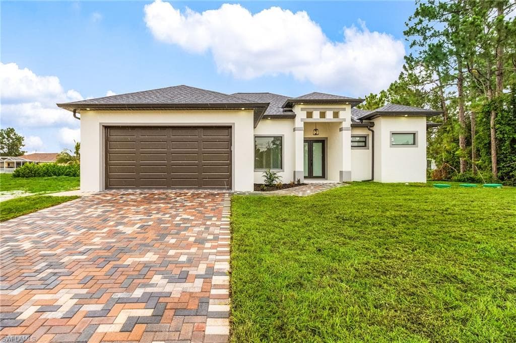 3604 37th ST SW LEHIGH ACRES, FL 33976