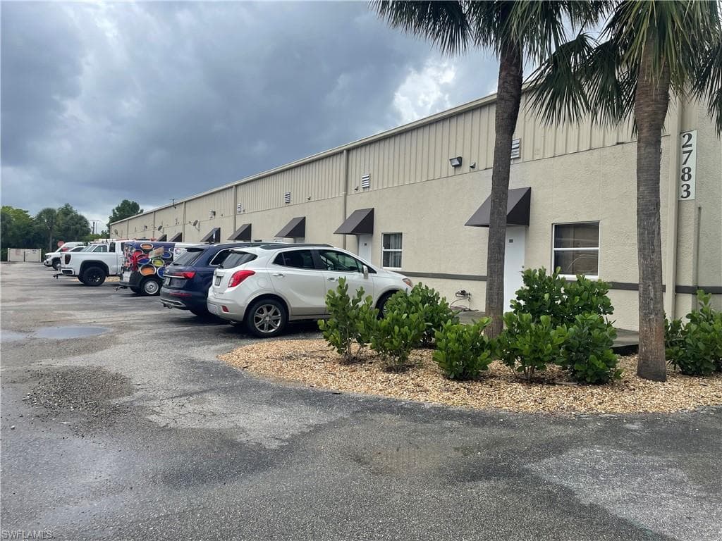 2783 N Airport RD 309 FORT MYERS, FL 33907