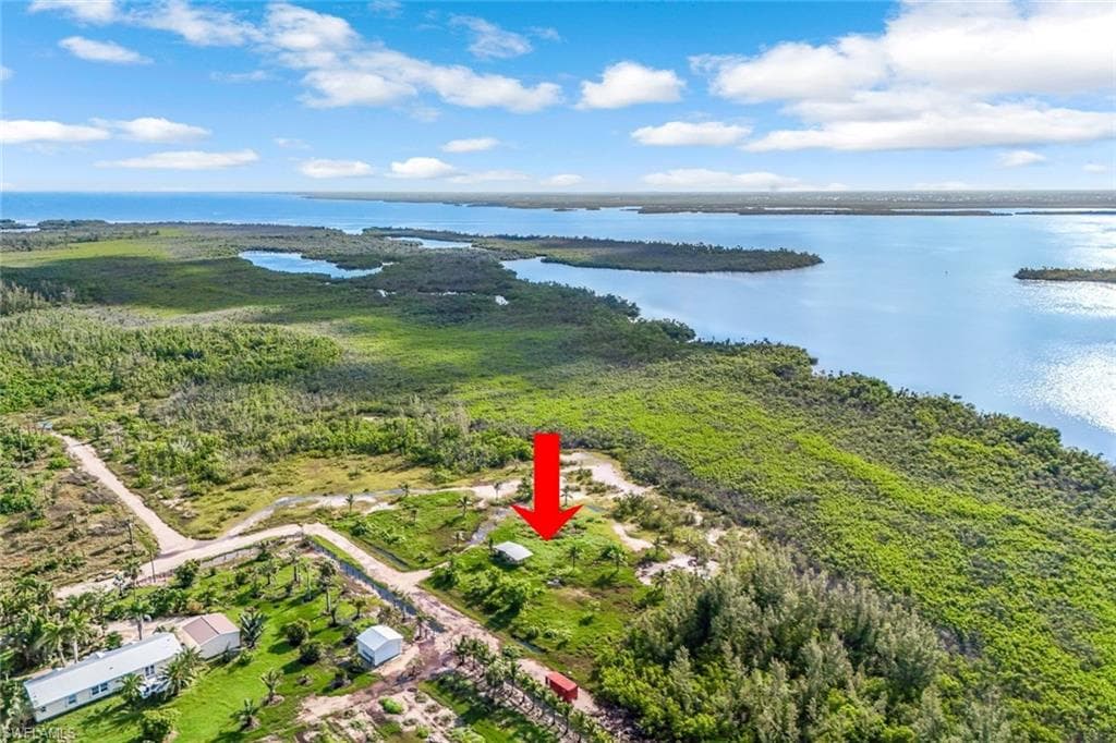 5300 Game Bird LN BOKEELIA, FL 33922