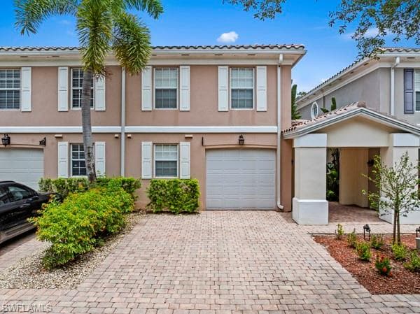 5569 Cove CIR 74 NAPLES, FL 34119