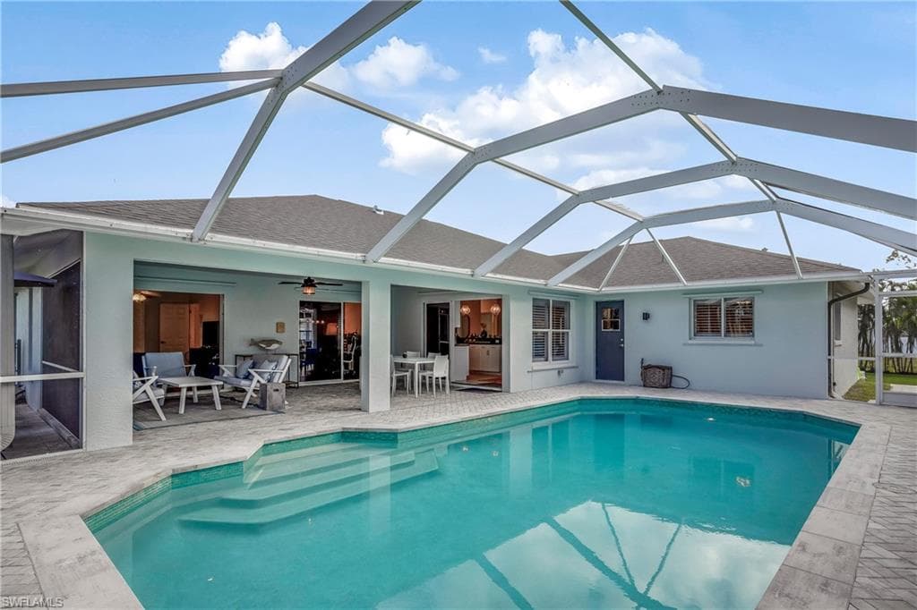 2710 SW 4th LN CAPE CORAL, FL 33991